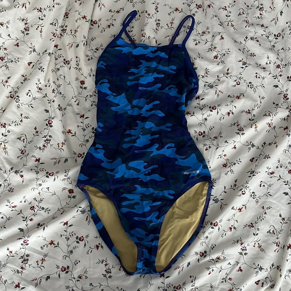 Sporti cutout one-piece